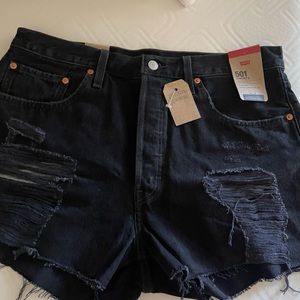 LEVIS 501 BLACK DISTRESSED SHORTS
